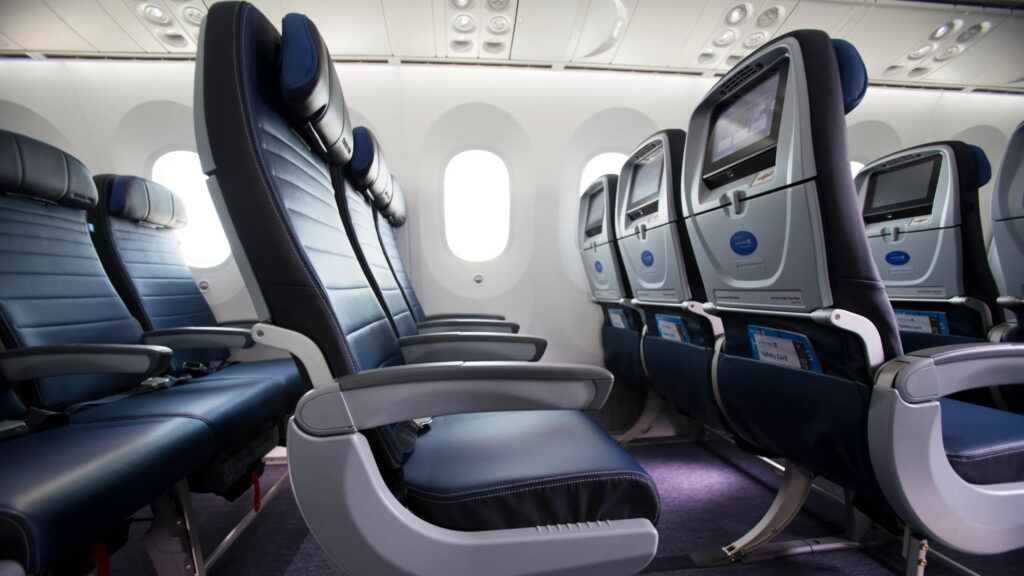 Check Air Tahiti Nui Seat Upgrade Status